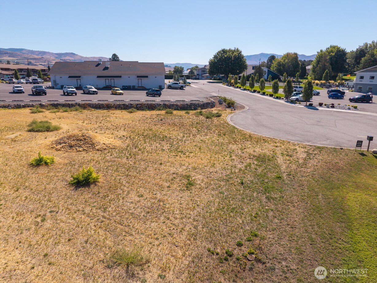1 Wapato Court Property Photo 14