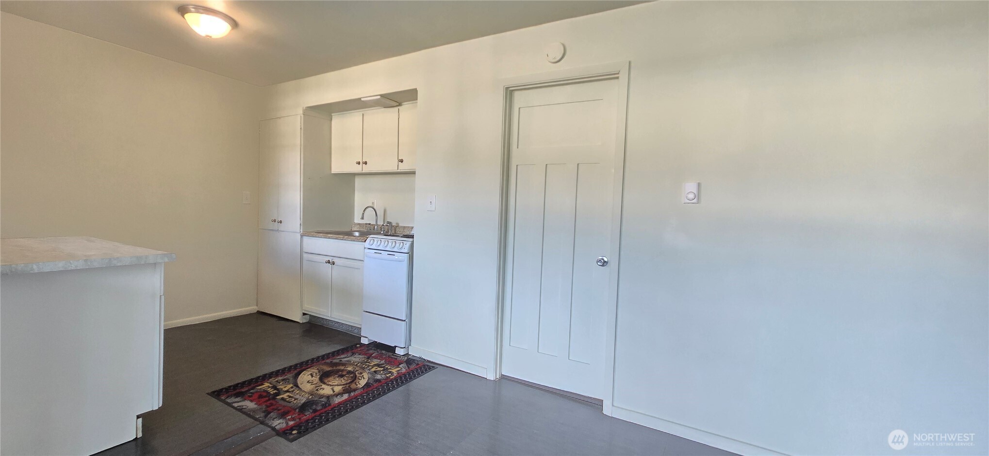 425 H Street Property Photo 4