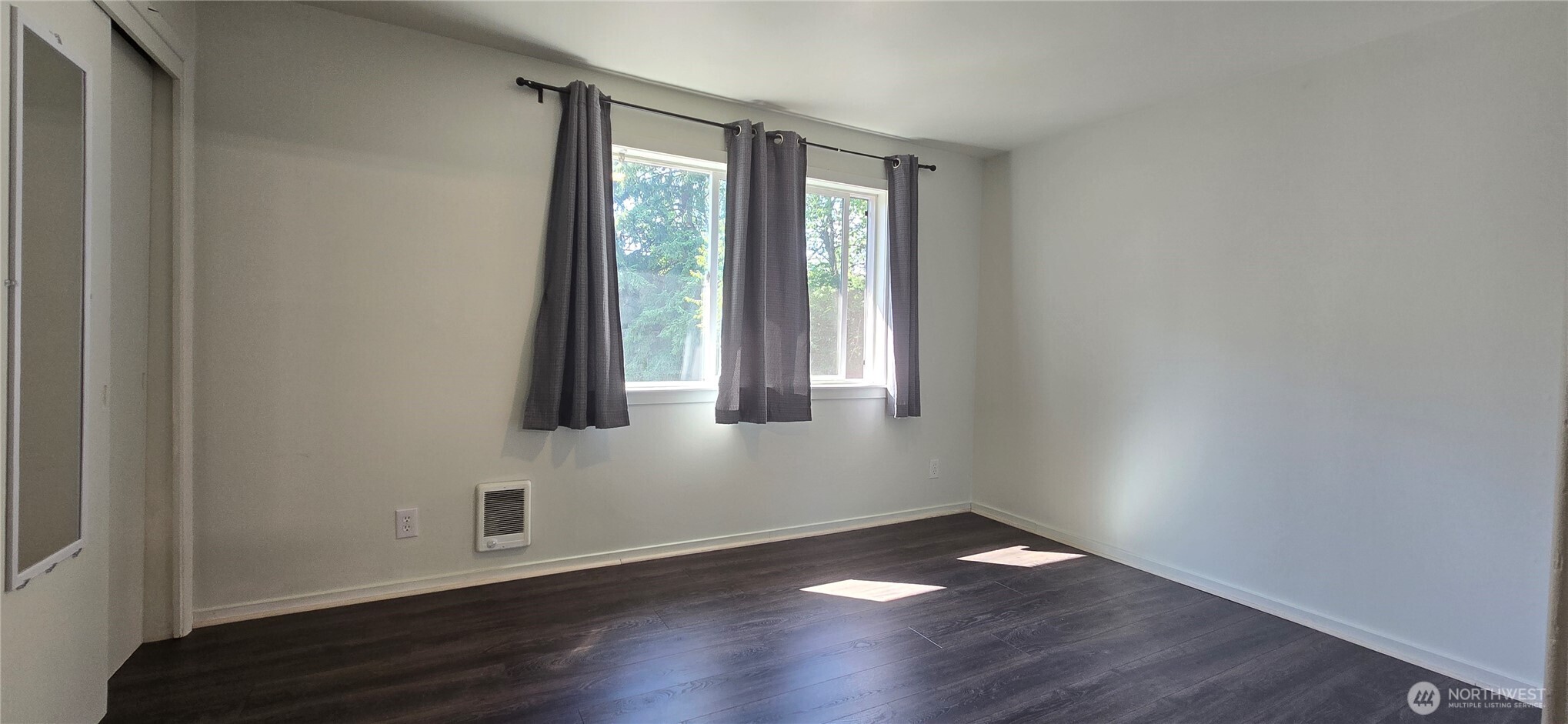 425 H Street Property Photo 7