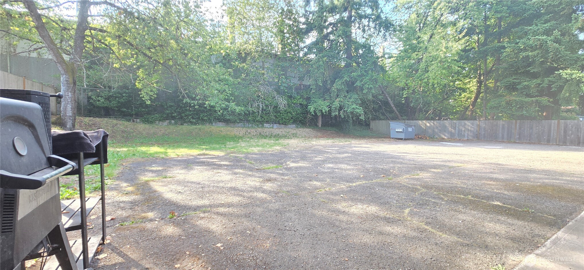 425 H Street Property Photo 10