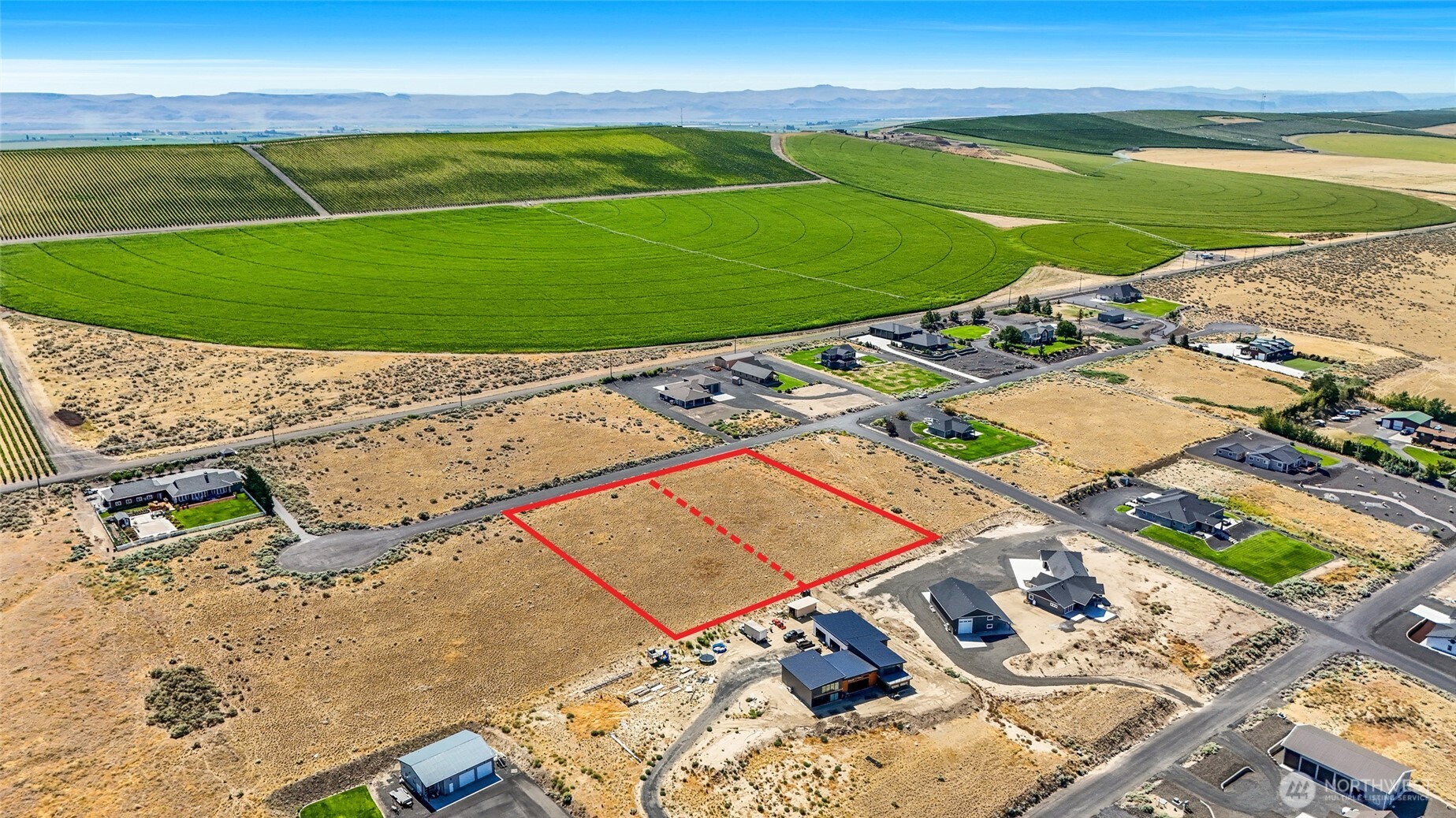 6888 & 6920 8.9 Road Property Photo 8