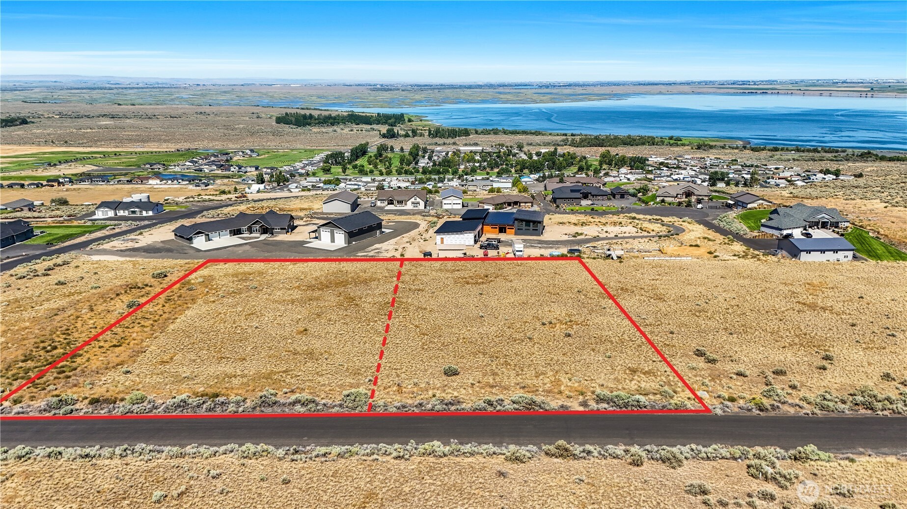 6888 & 6920 8.9 Road Property Photo 11