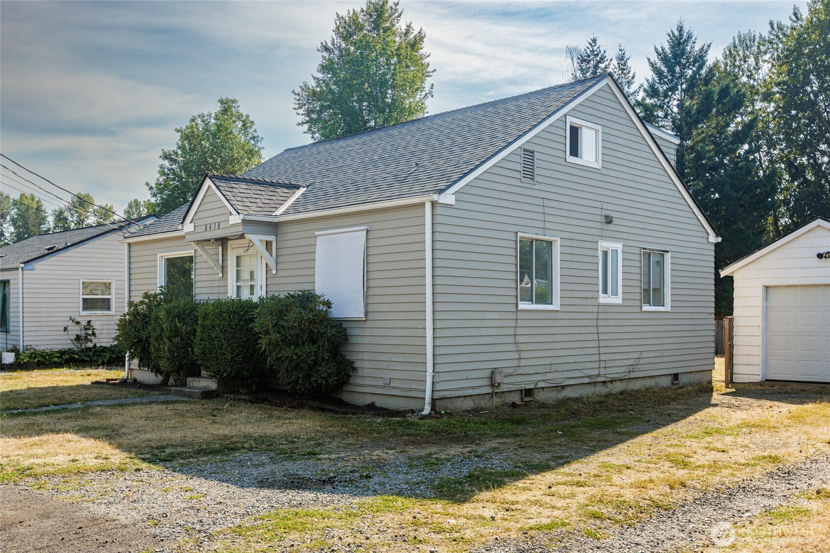 8418 E B Street Property Photo 1