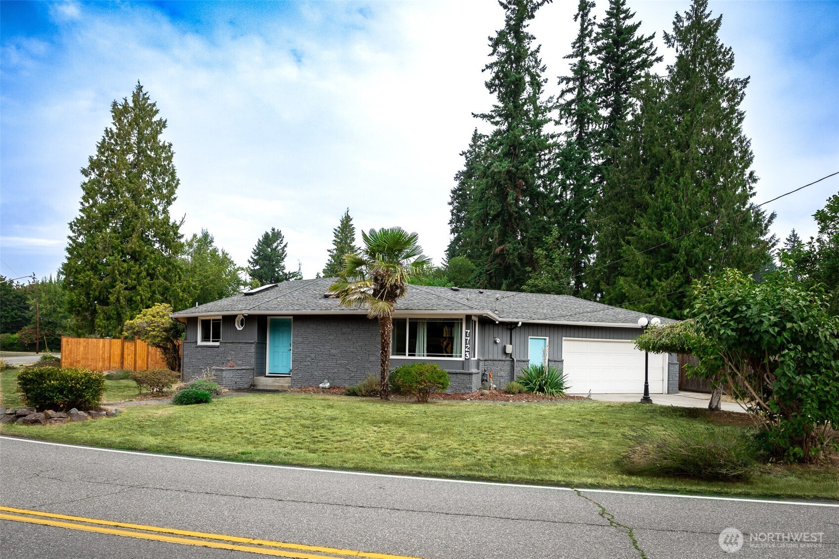 7723 56th Drive Property Photo 1