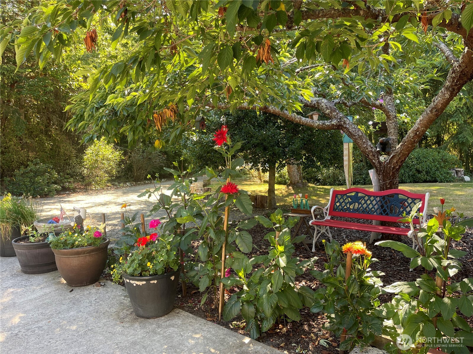 593 Prospect Avenue Property Photo 2