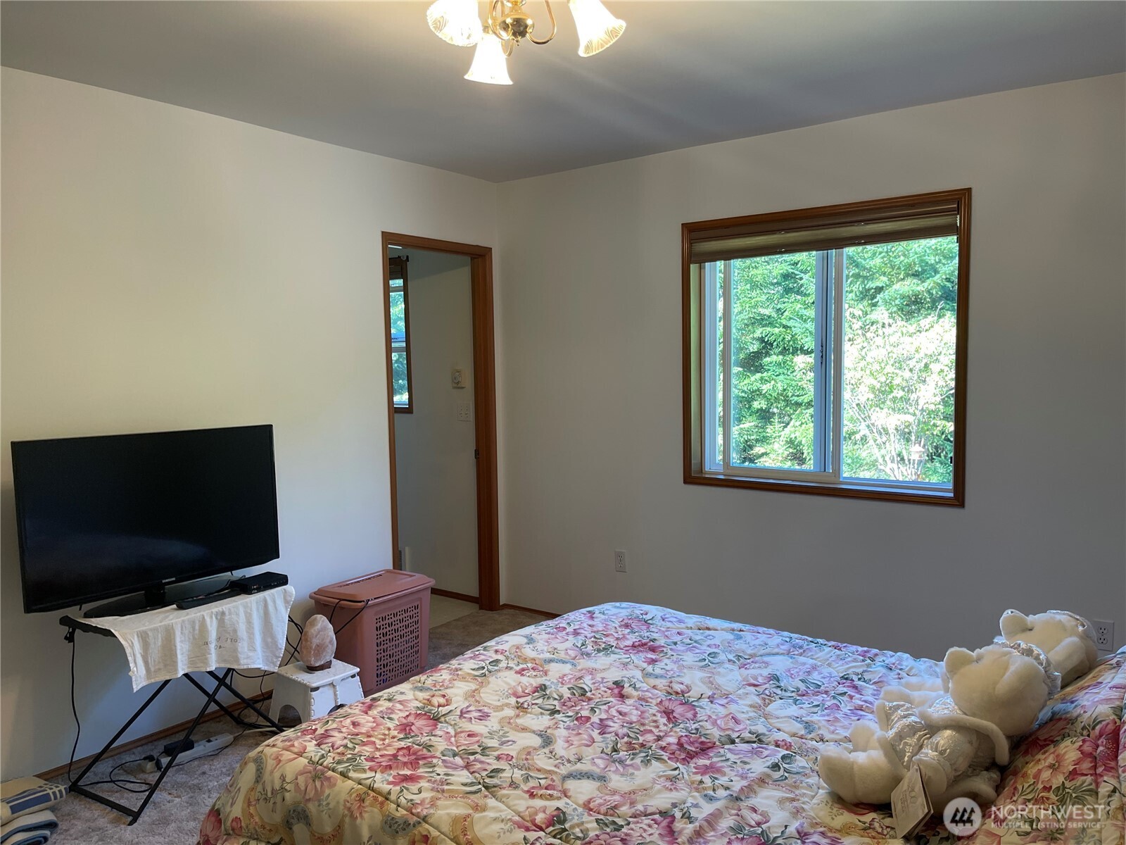593 Prospect Avenue Property Photo 17