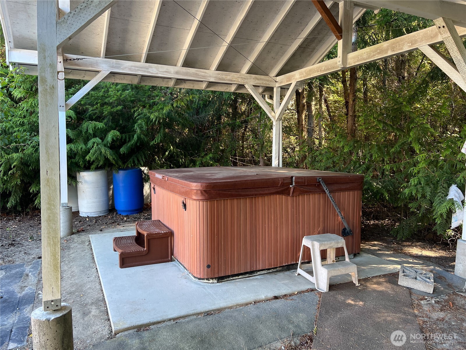 593 Prospect Avenue Property Photo 25