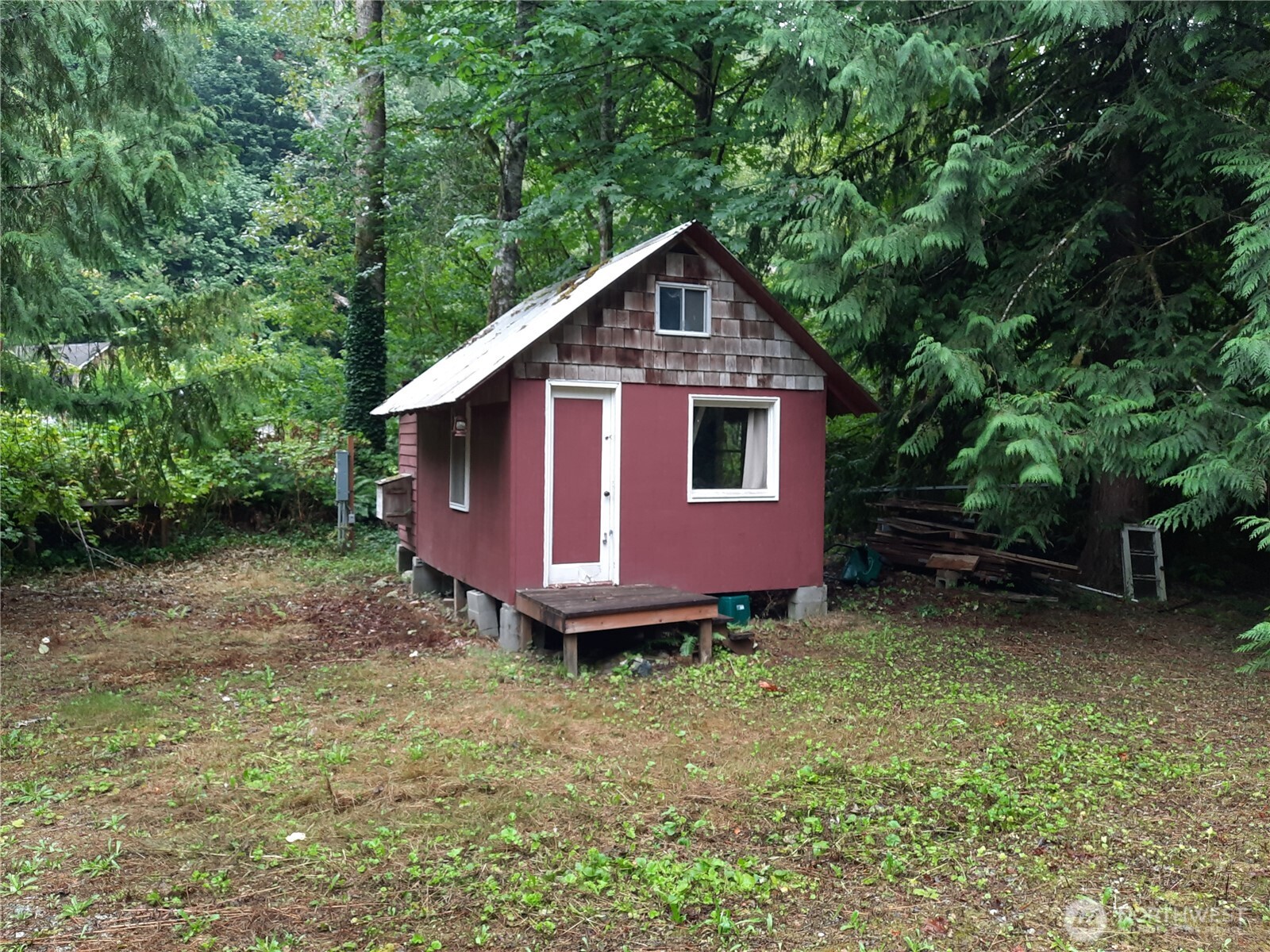 13816 White Falls Lane