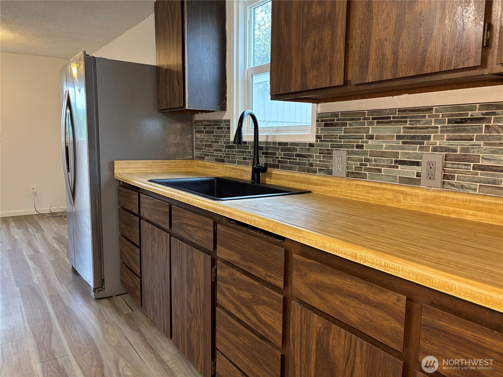 2207 W Spruce Street Property Photo 10