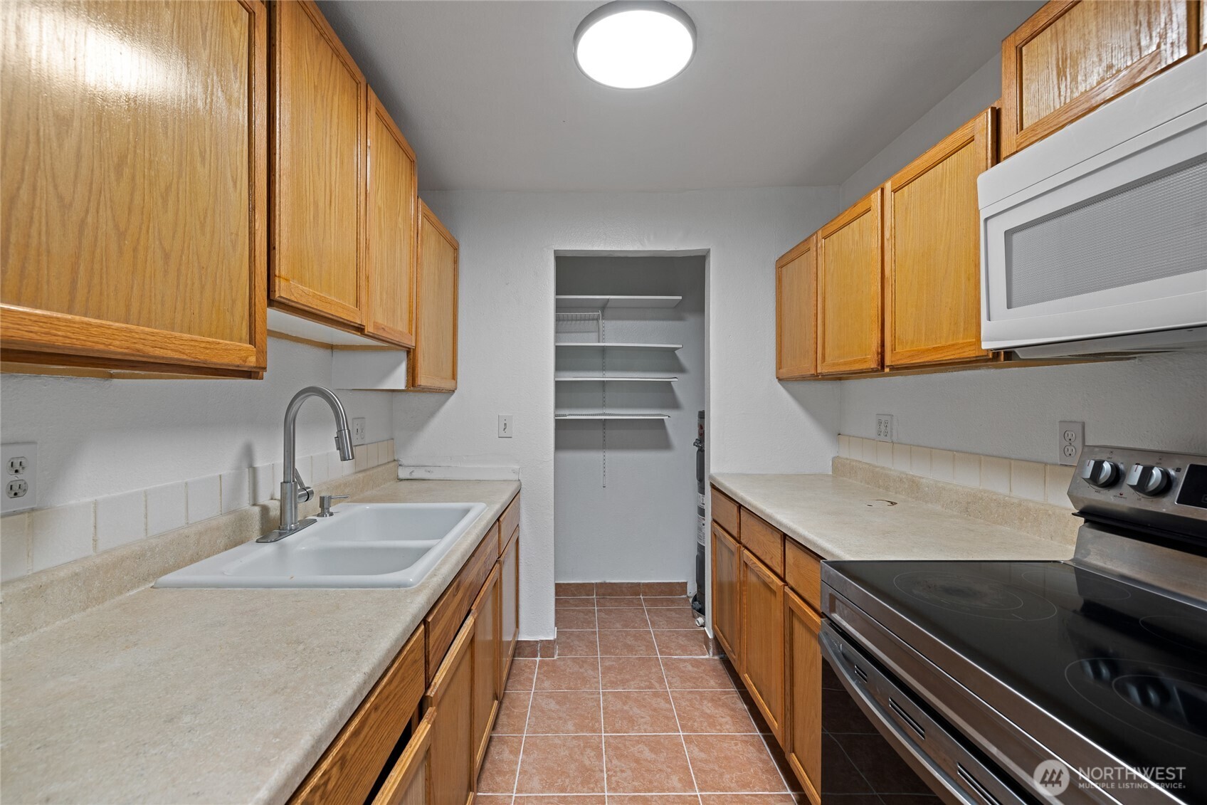 15280 Macadam Road E-101 Property Photo 12