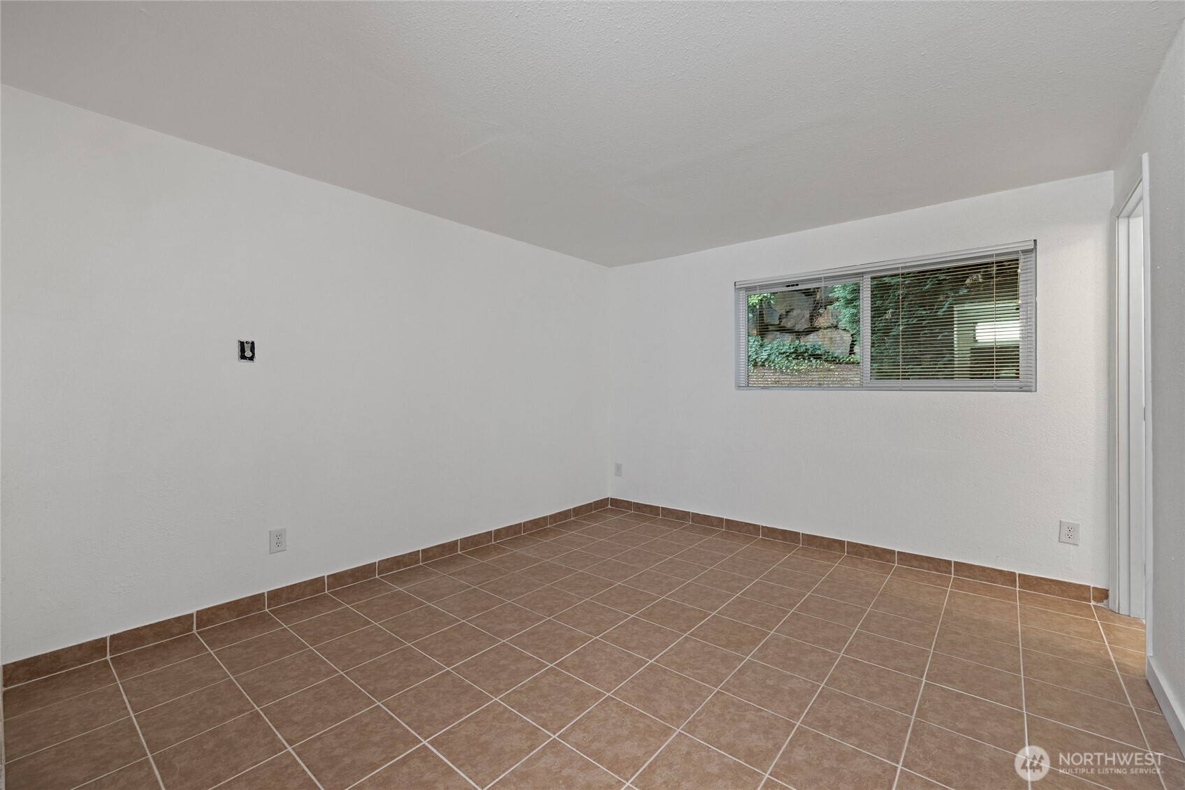 15280 Macadam Road E-101 Property Photo 17