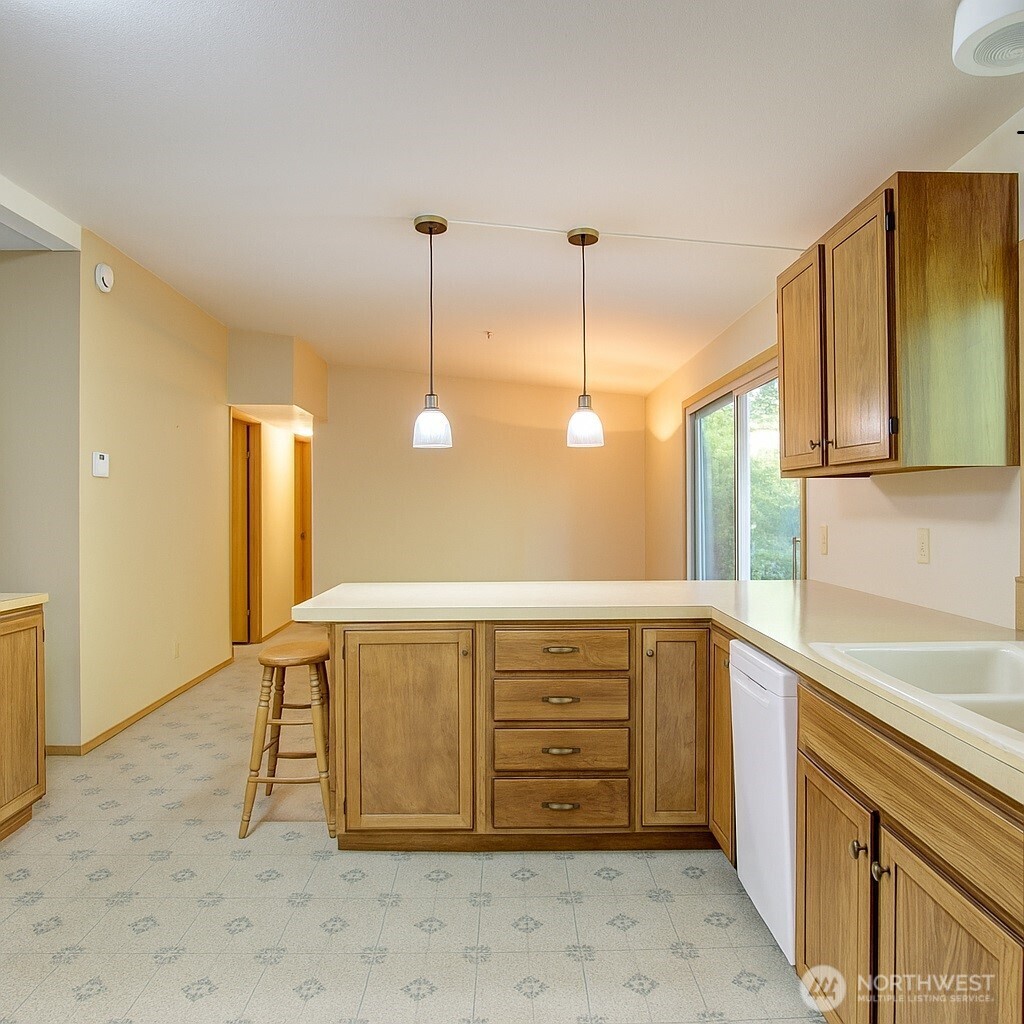 17147 Hope Island Lane Property Photo 11