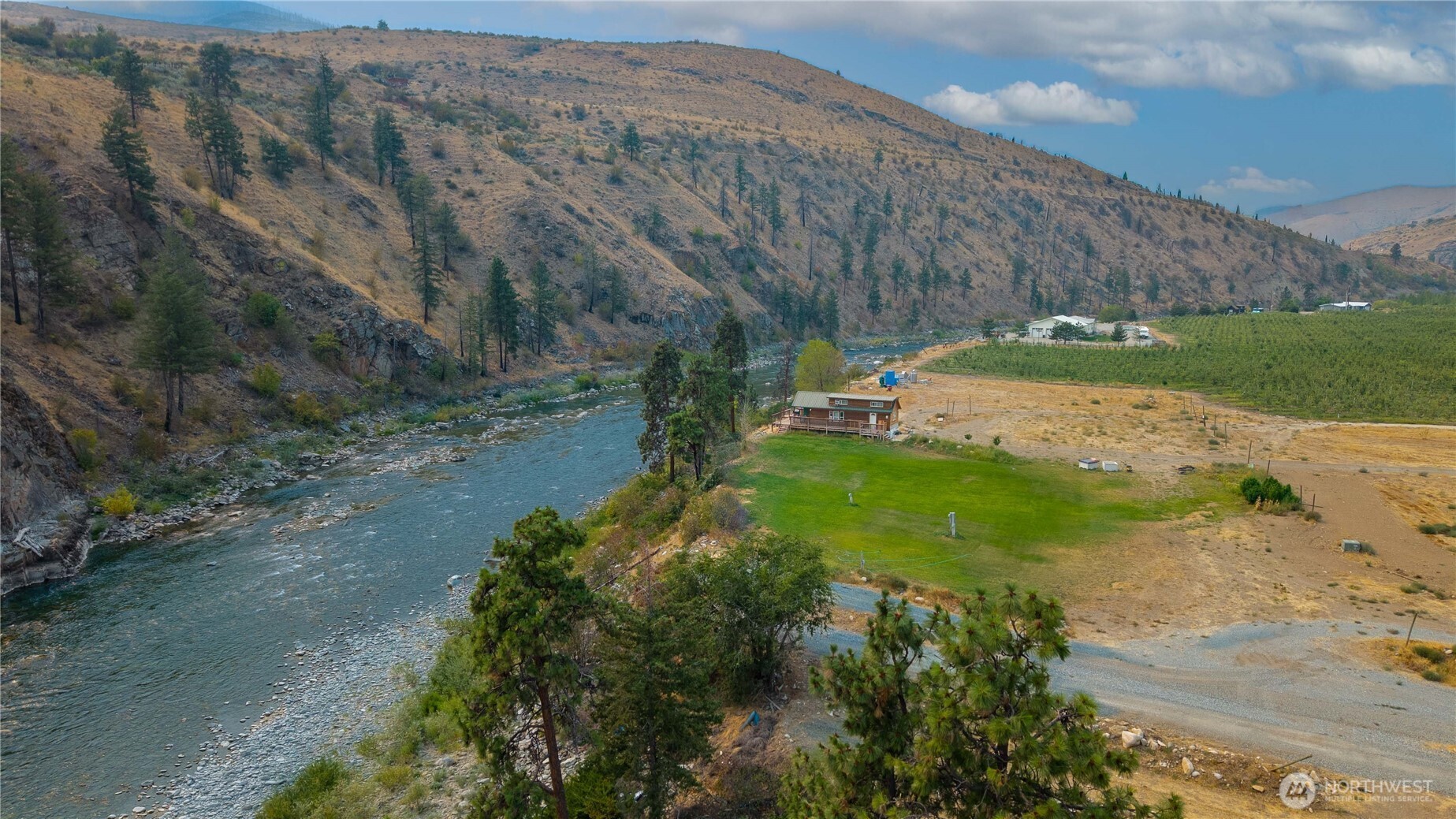 385 Highway 153 Property Photo 6
