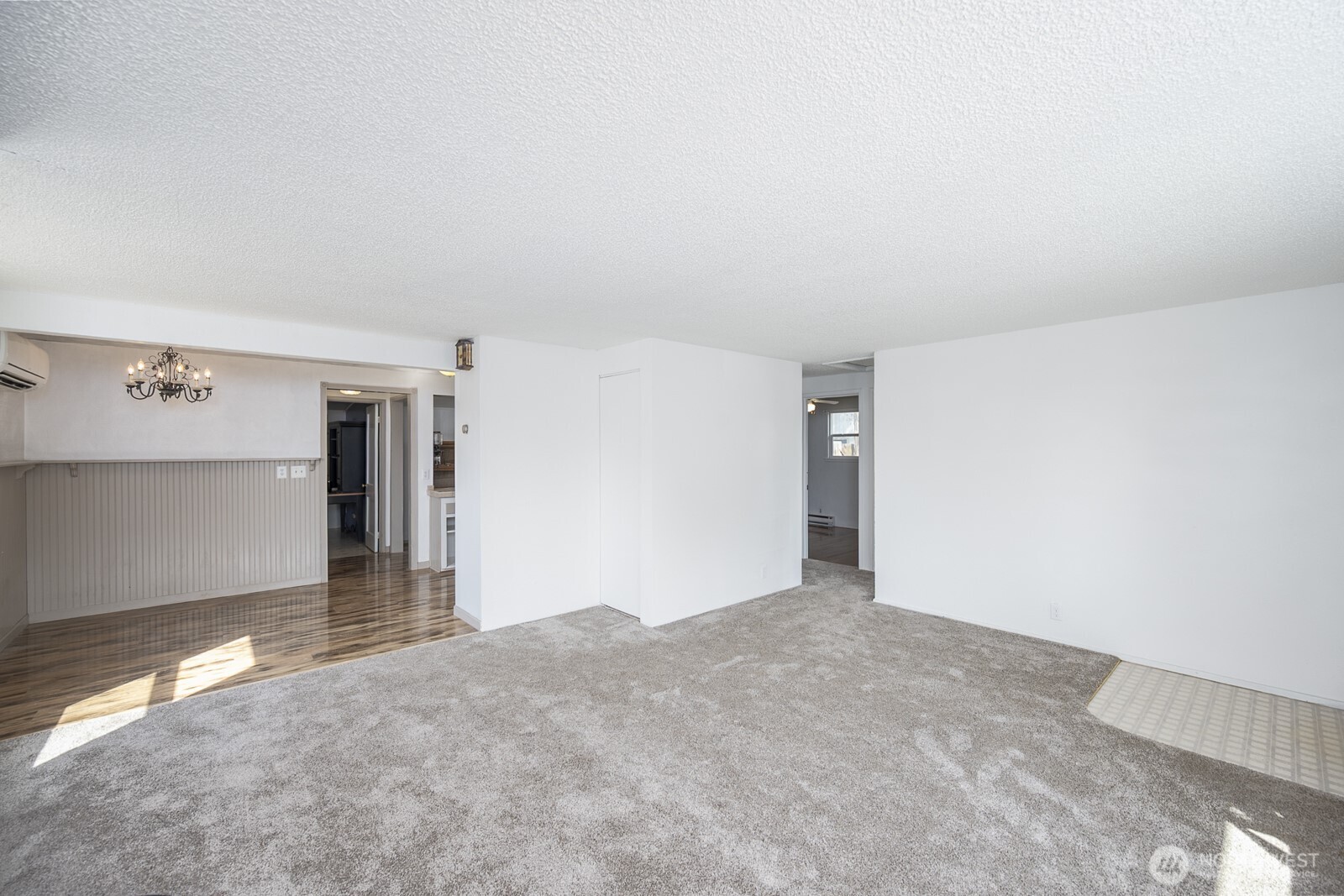 147 E Street Property Photo 4