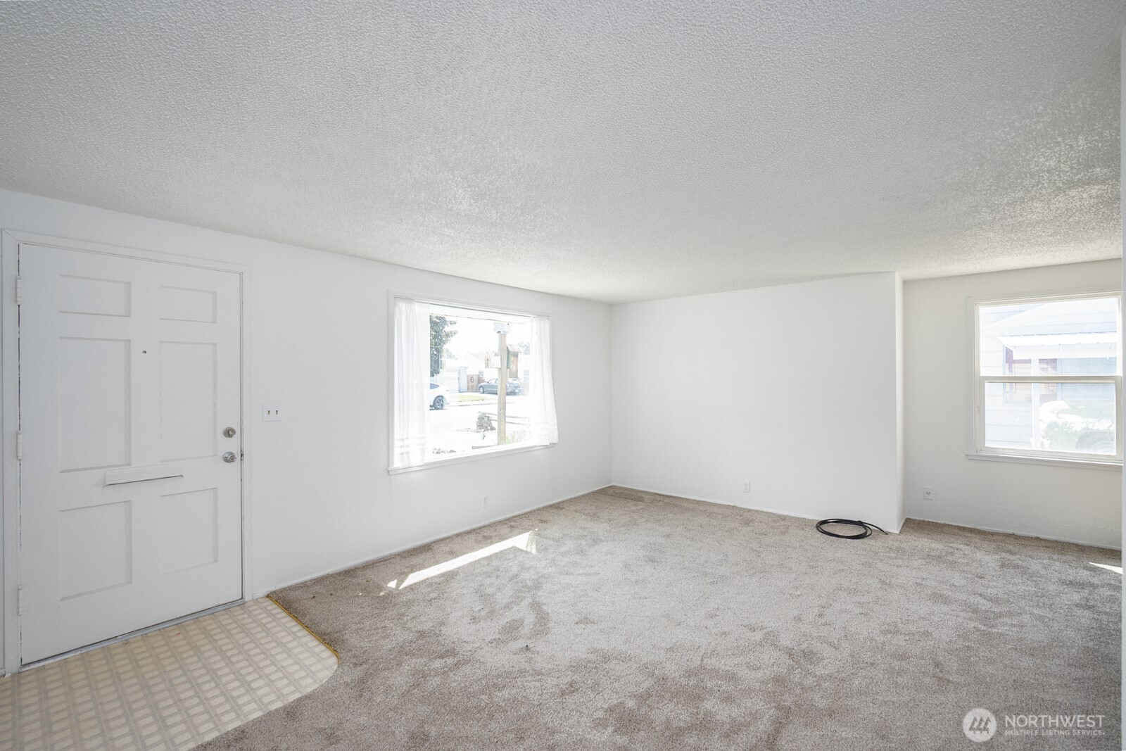 147 E Street Property Photo 5