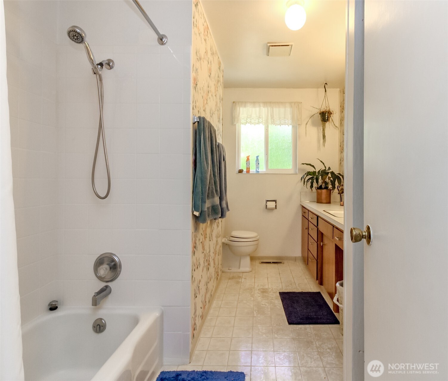 10526 Wauna Street Property Photo 17