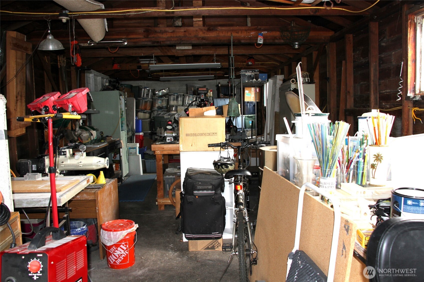6439 S Clement Avenue Property Photo 5