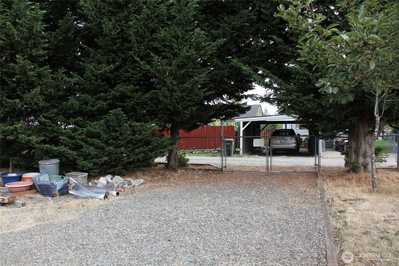 6439 S Clement Avenue Property Photo 8