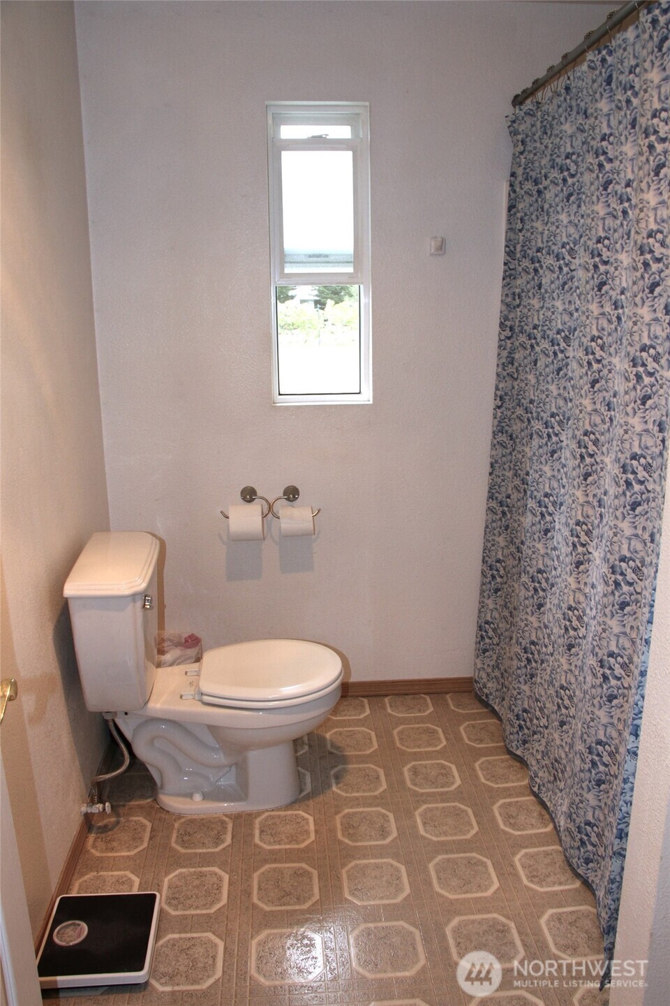 6439 S Clement Avenue Property Photo 20