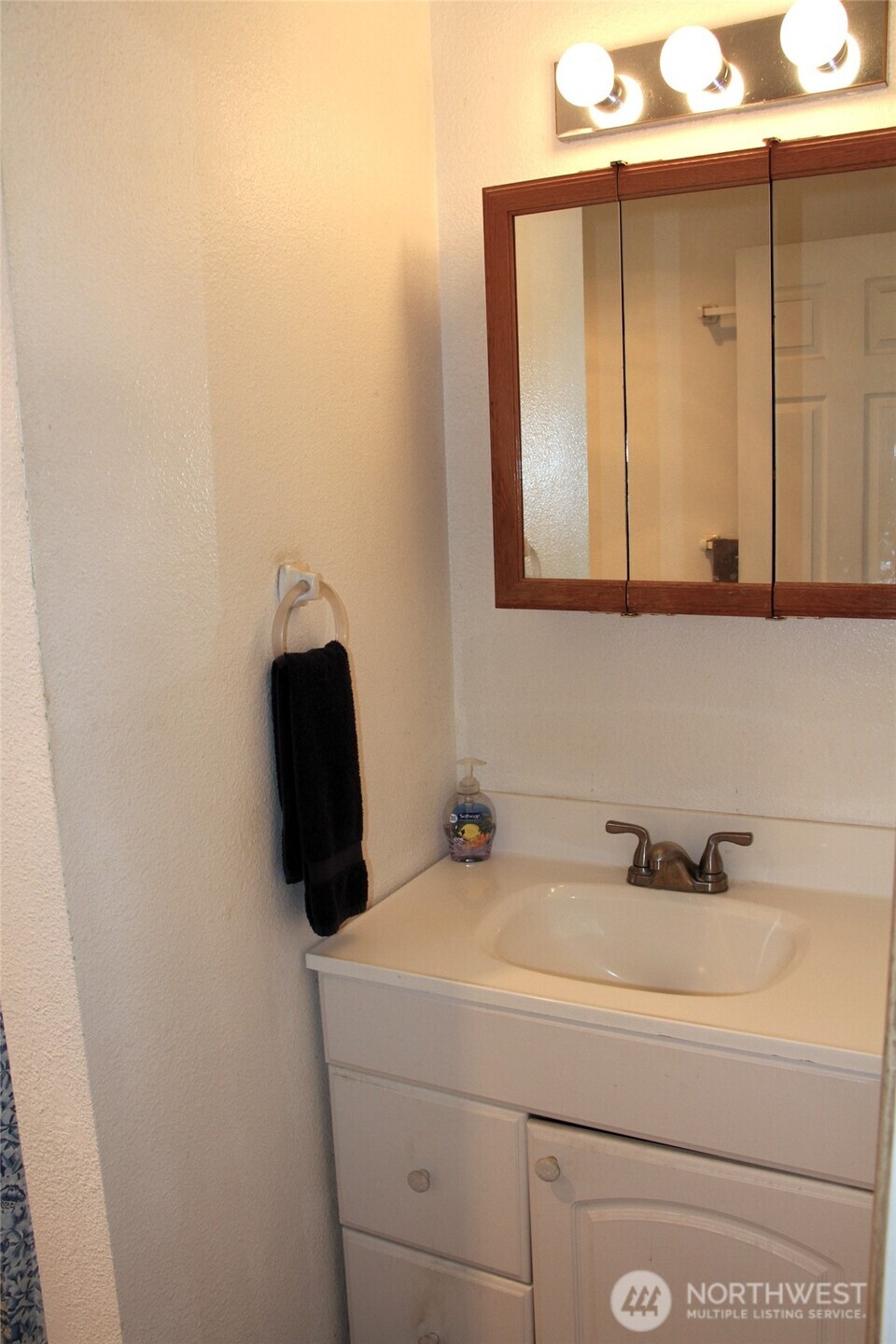 6439 S Clement Avenue Property Photo 23