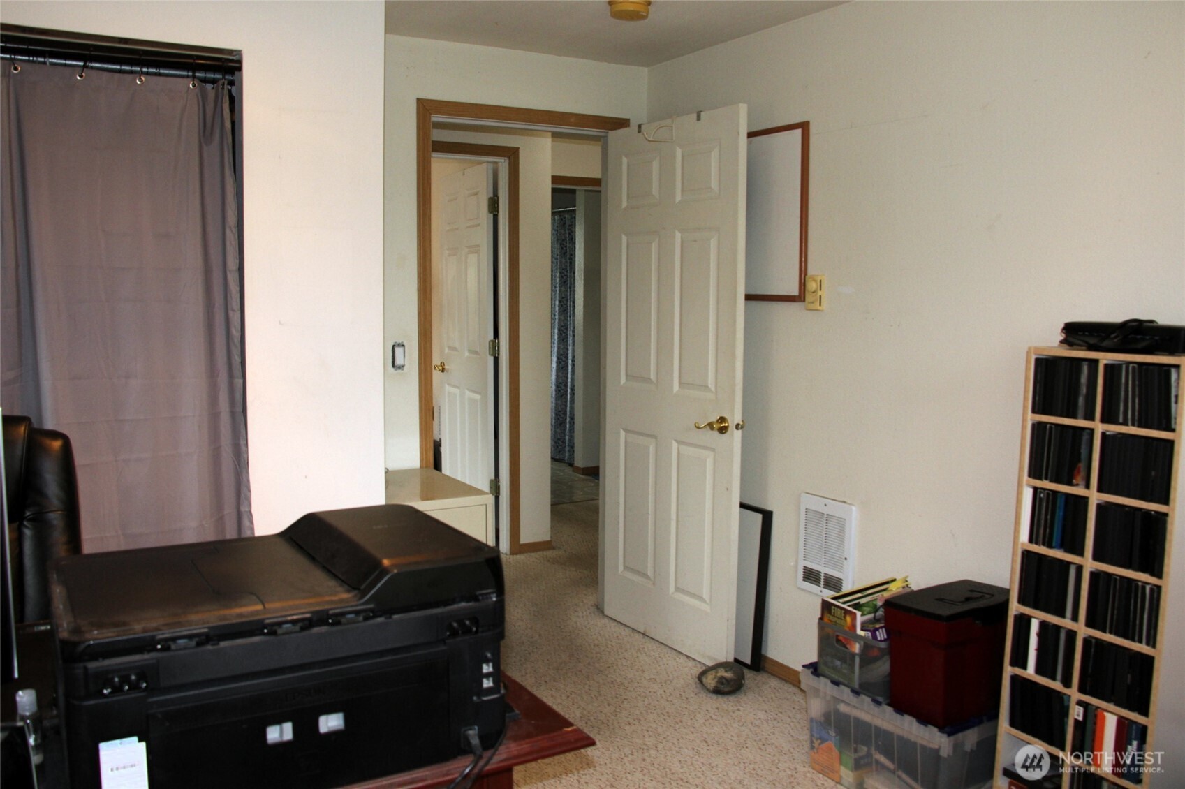 6439 S Clement Avenue Property Photo 29