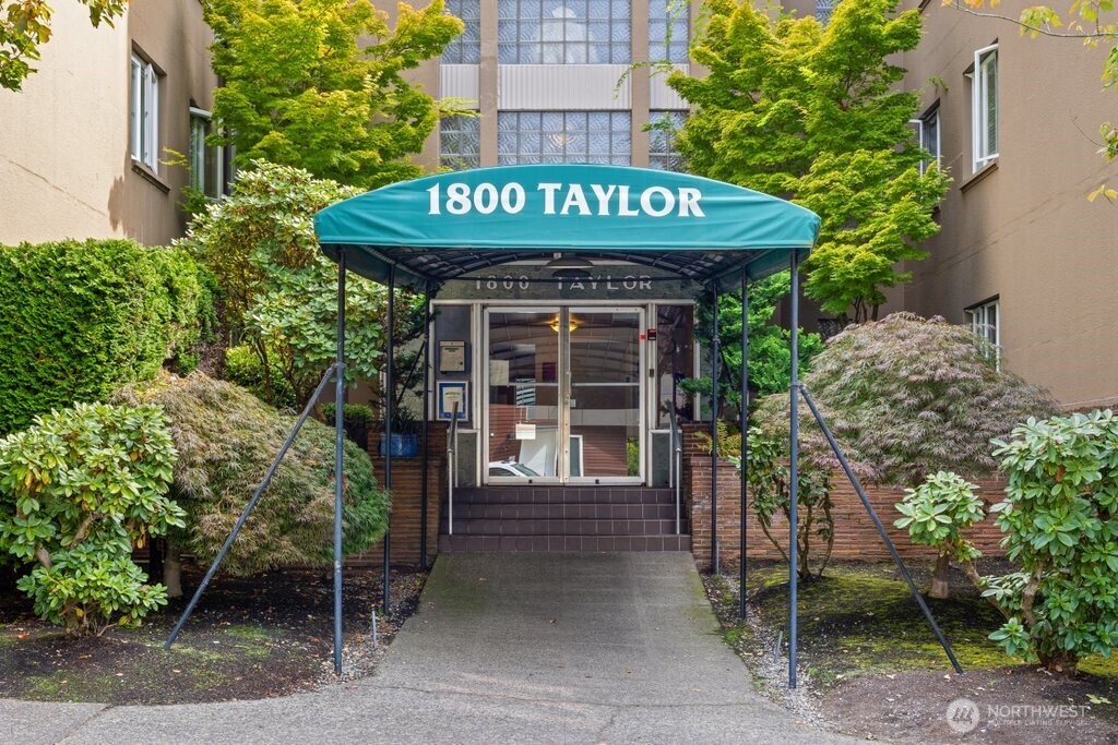1800 Taylor Avenue 206 Property Photo 1