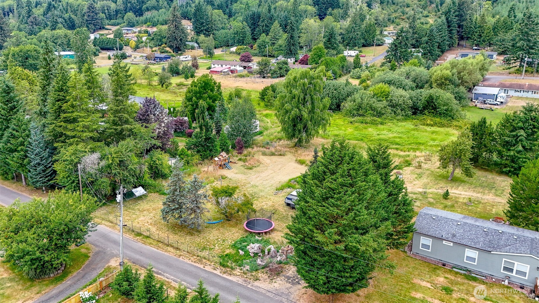 23 Garden Tracts Road Property Photo 4