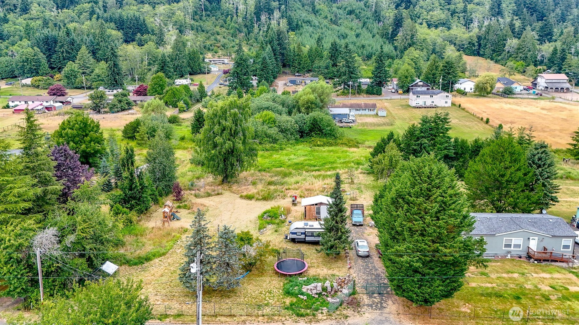 23 Garden Tracts Road Property Photo 5