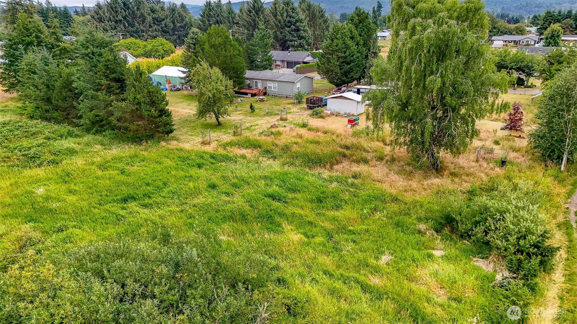 23 Garden Tracts Road Property Photo 12