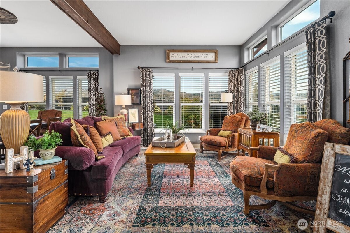 1315 Green Avenue Property Photo 8