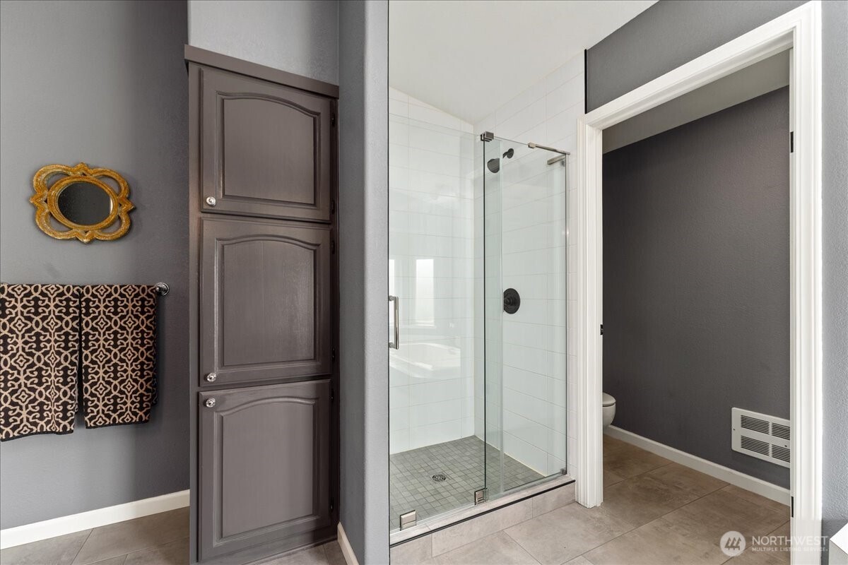 1315 Green Avenue Property Photo 21