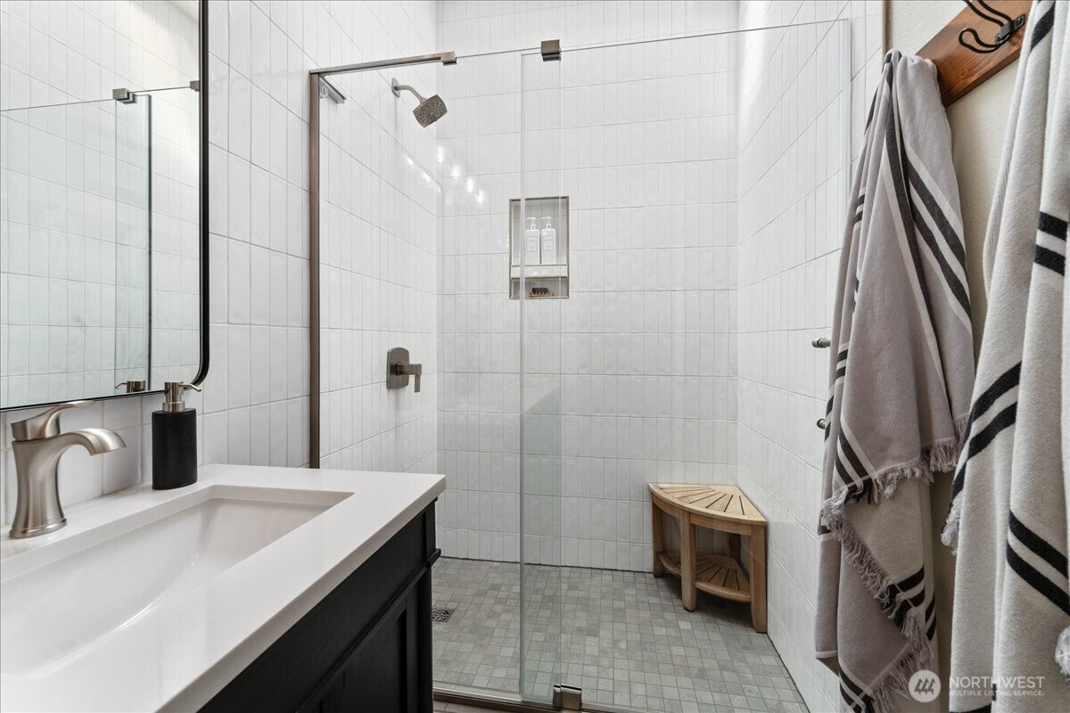 1315 Green Avenue Property Photo 25