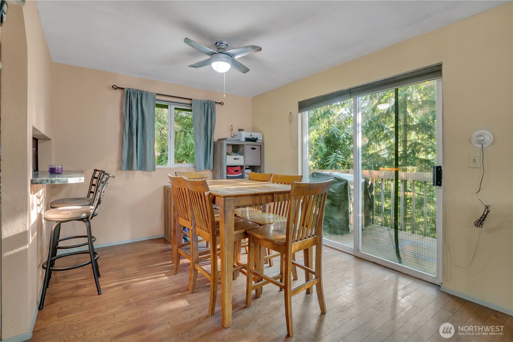 18610 5th Avenue Property Photo 8