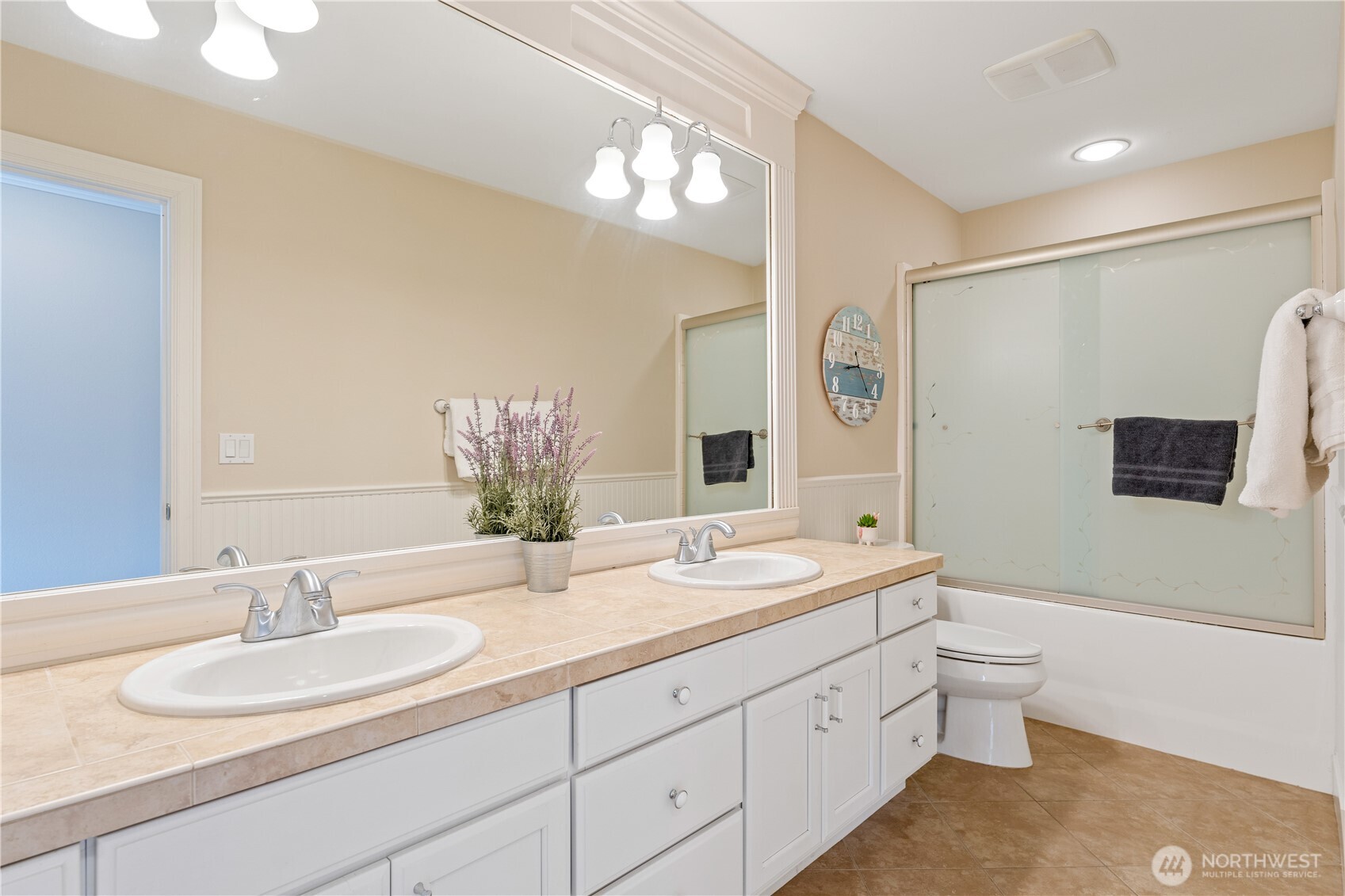 60 Wall Street Property Photo 21