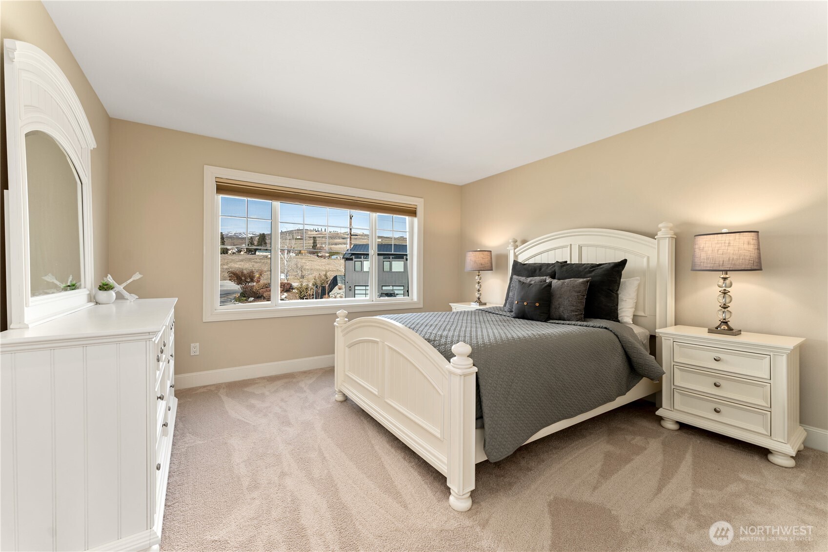 60 Wall Street Property Photo 23