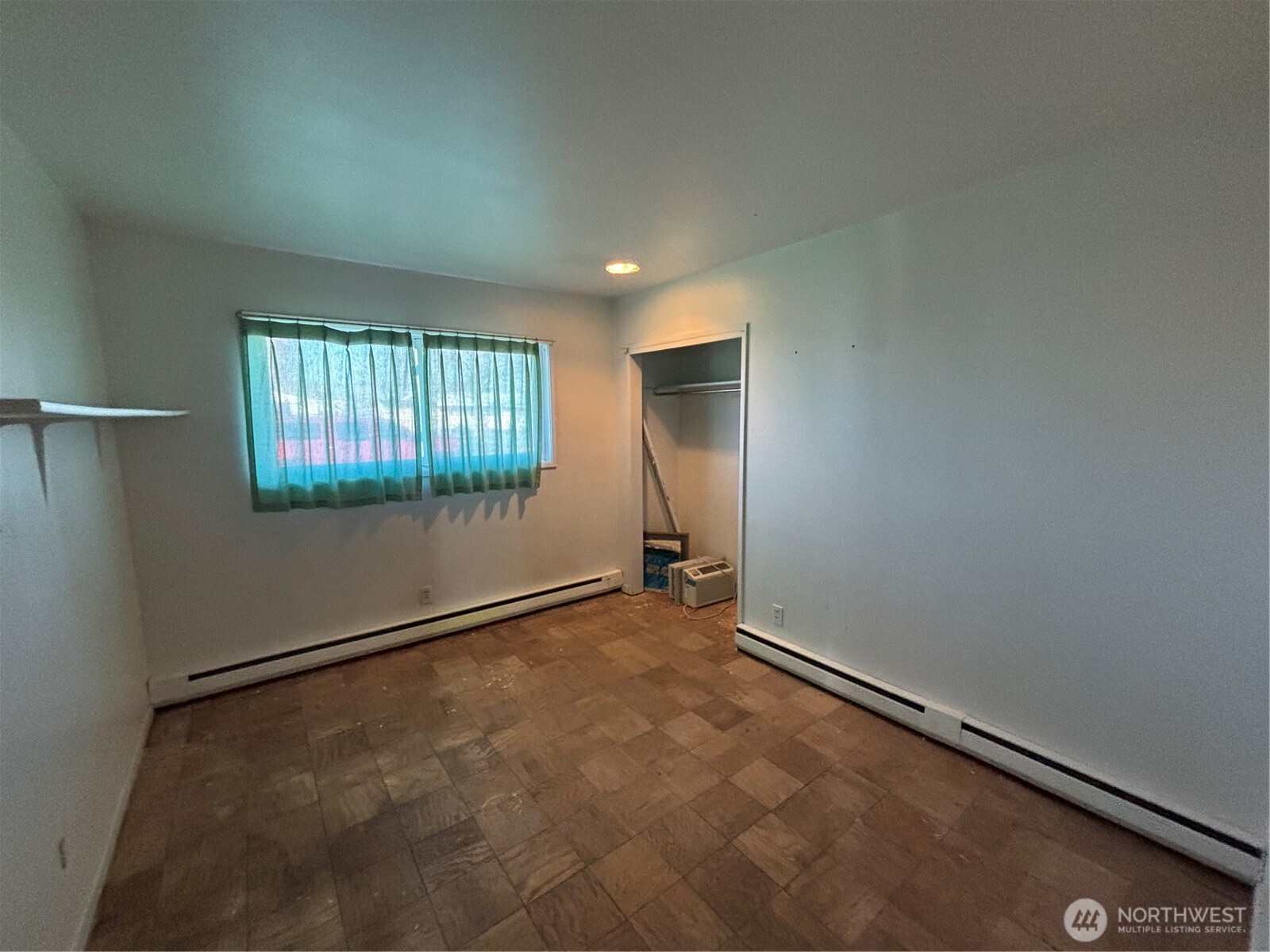 9008 Bong Loop B Property Photo 32