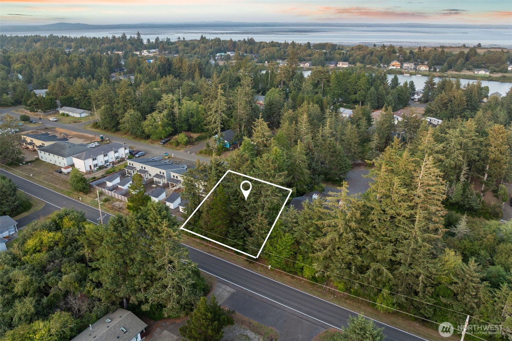 605 Sunset Ave Property Photo 1