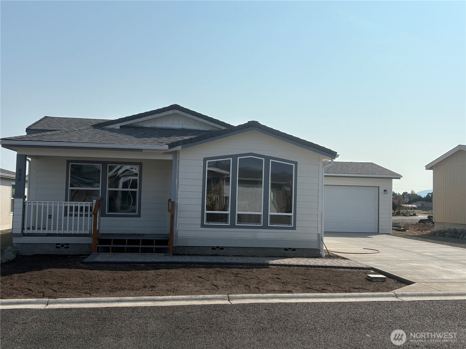 886 N Rock Rose Avenue Property Photo 1