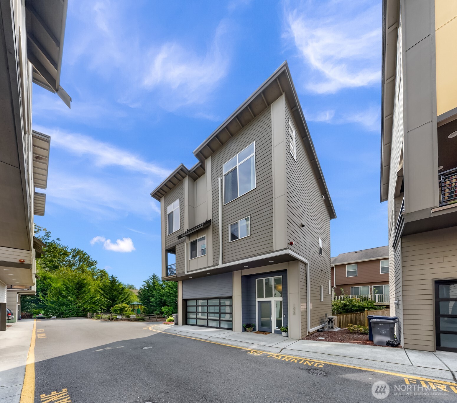 1328 152nd Place Property Photo 1