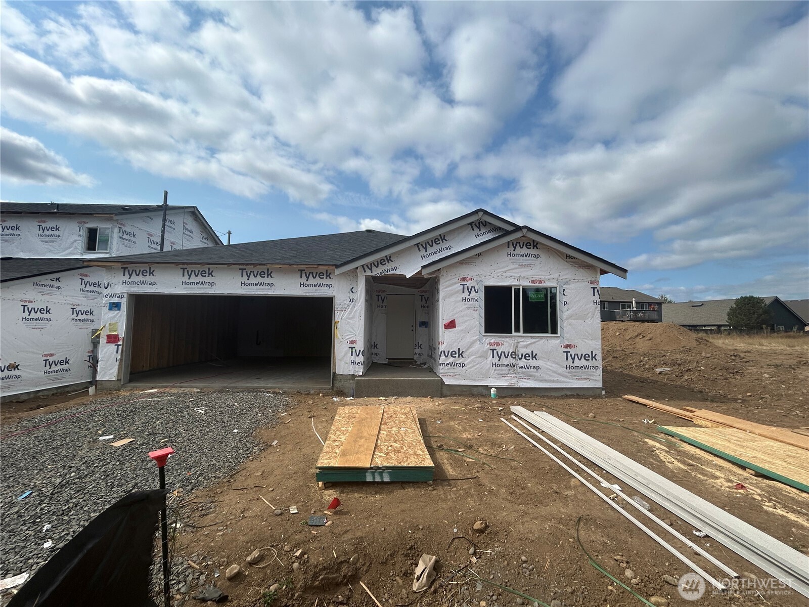 130 Pine Hollow Drive Property Photo 1