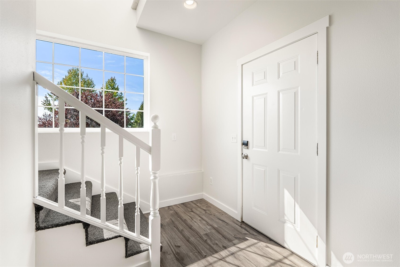 17721 Upland Drive Property Photo 3