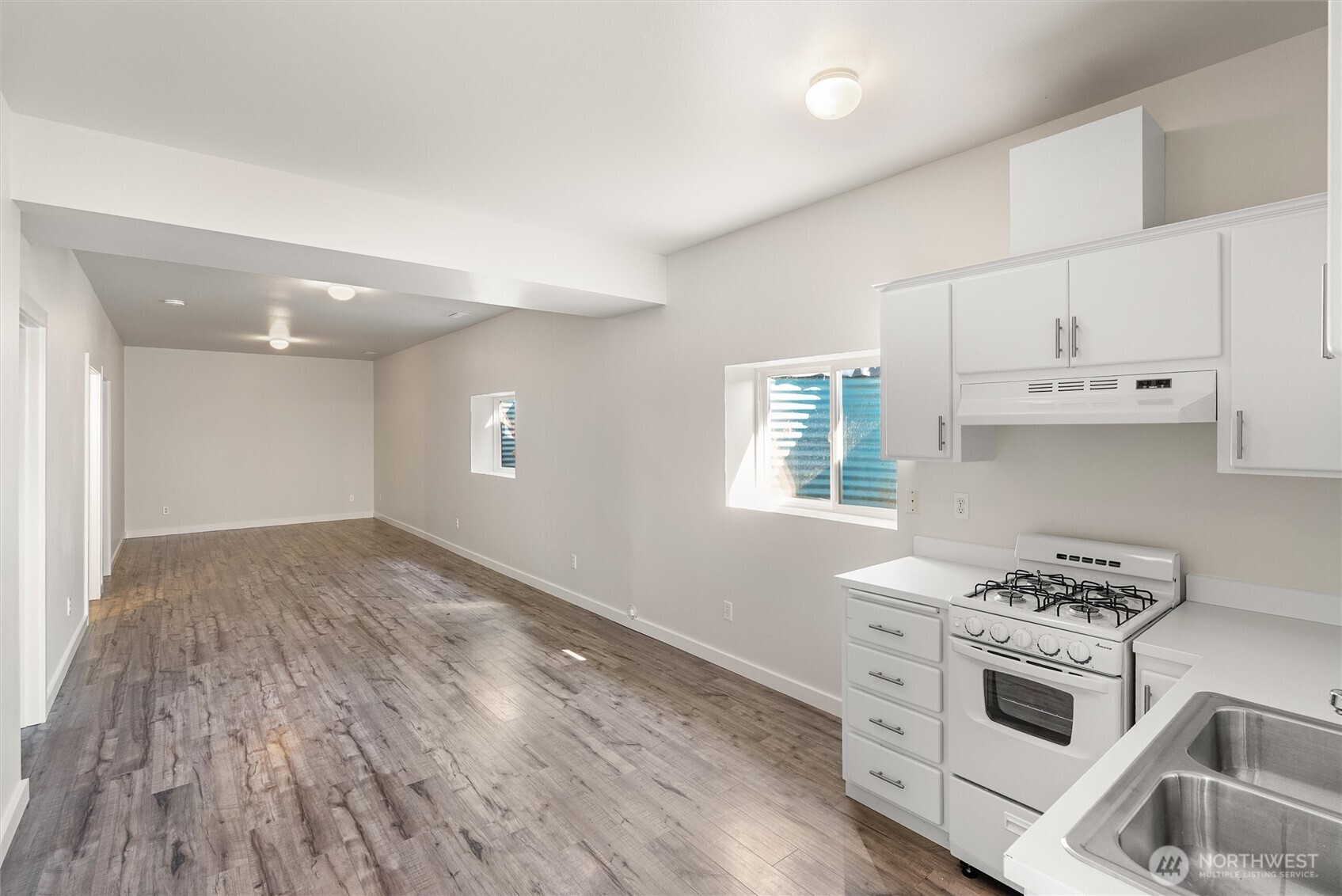 17721 Upland Drive Property Photo 5