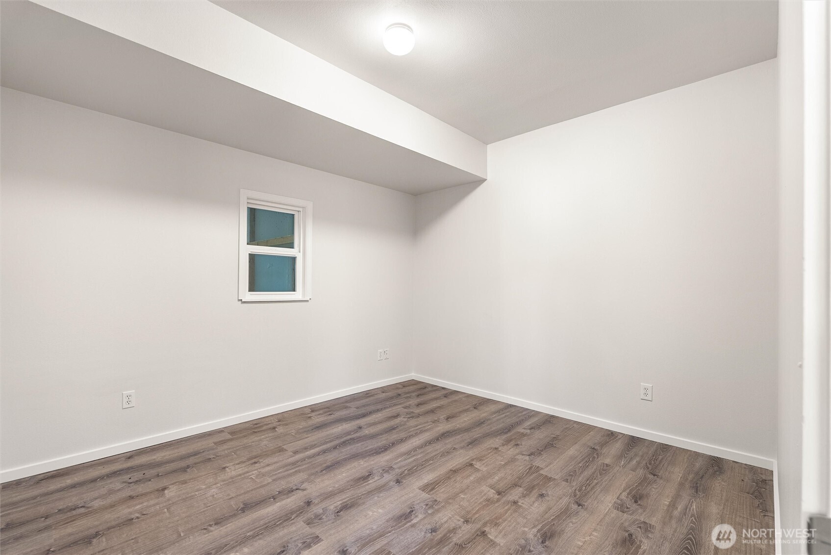 17721 Upland Drive Property Photo 9