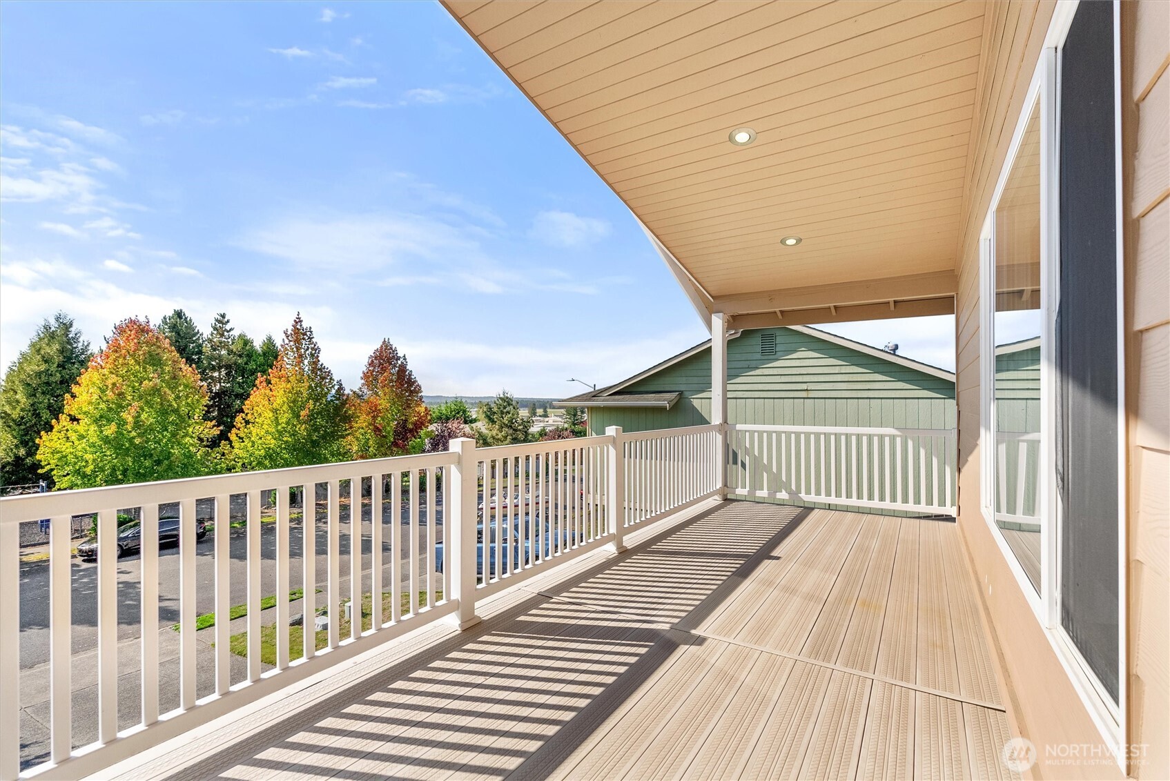 17721 Upland Drive Property Photo 14