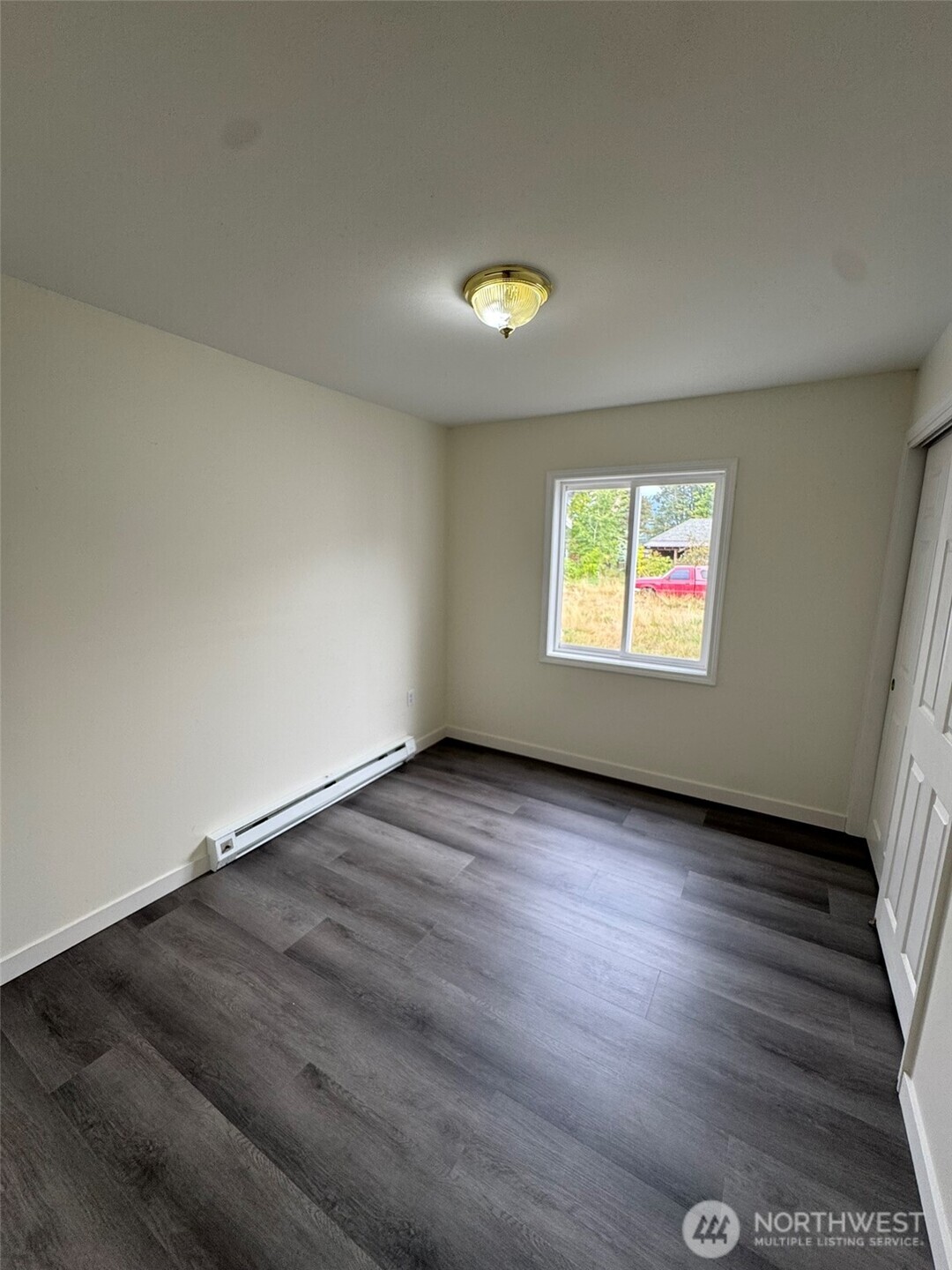 705 Emens Street Property Photo 34
