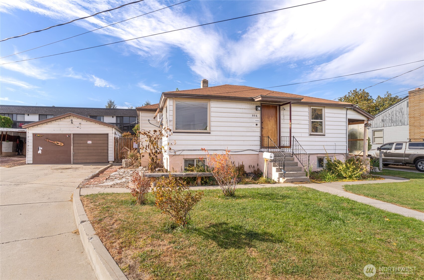 936 Vassar Avenue Property Photo 1