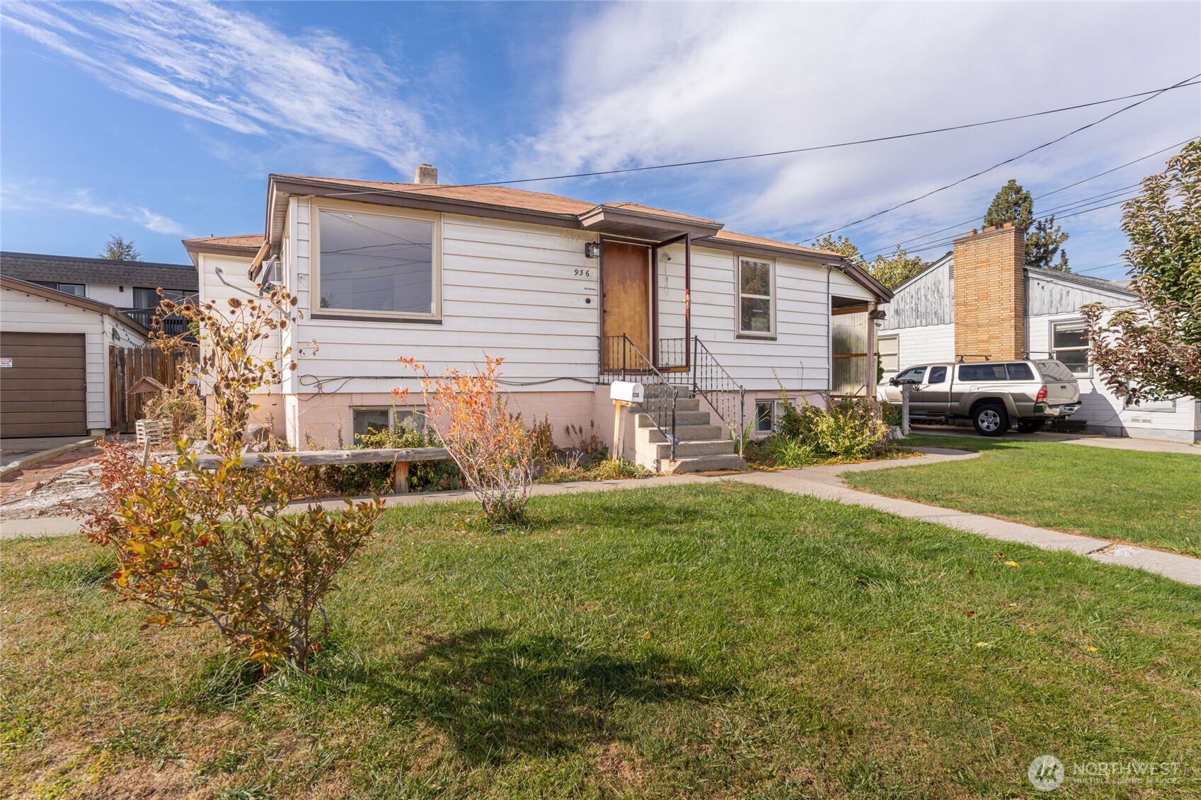 936 Vassar Avenue Property Photo 3