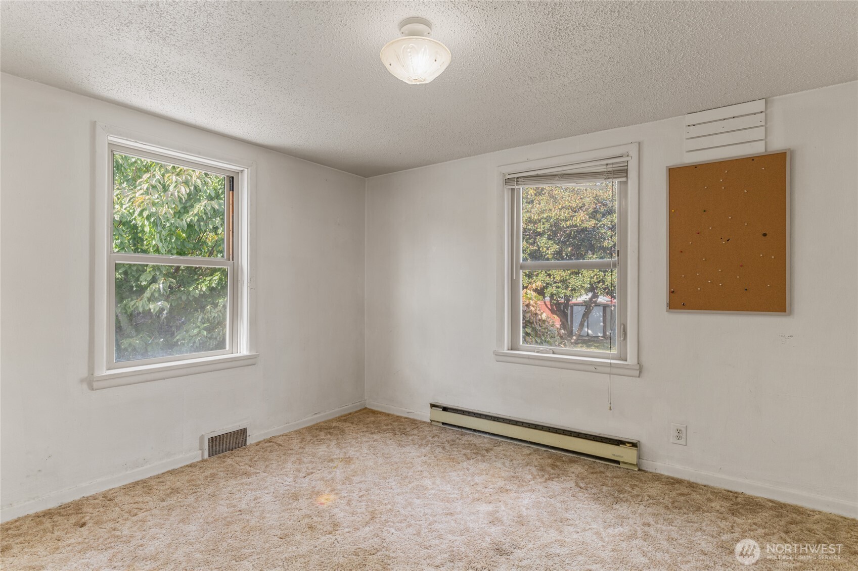 936 Vassar Avenue Property Photo 12