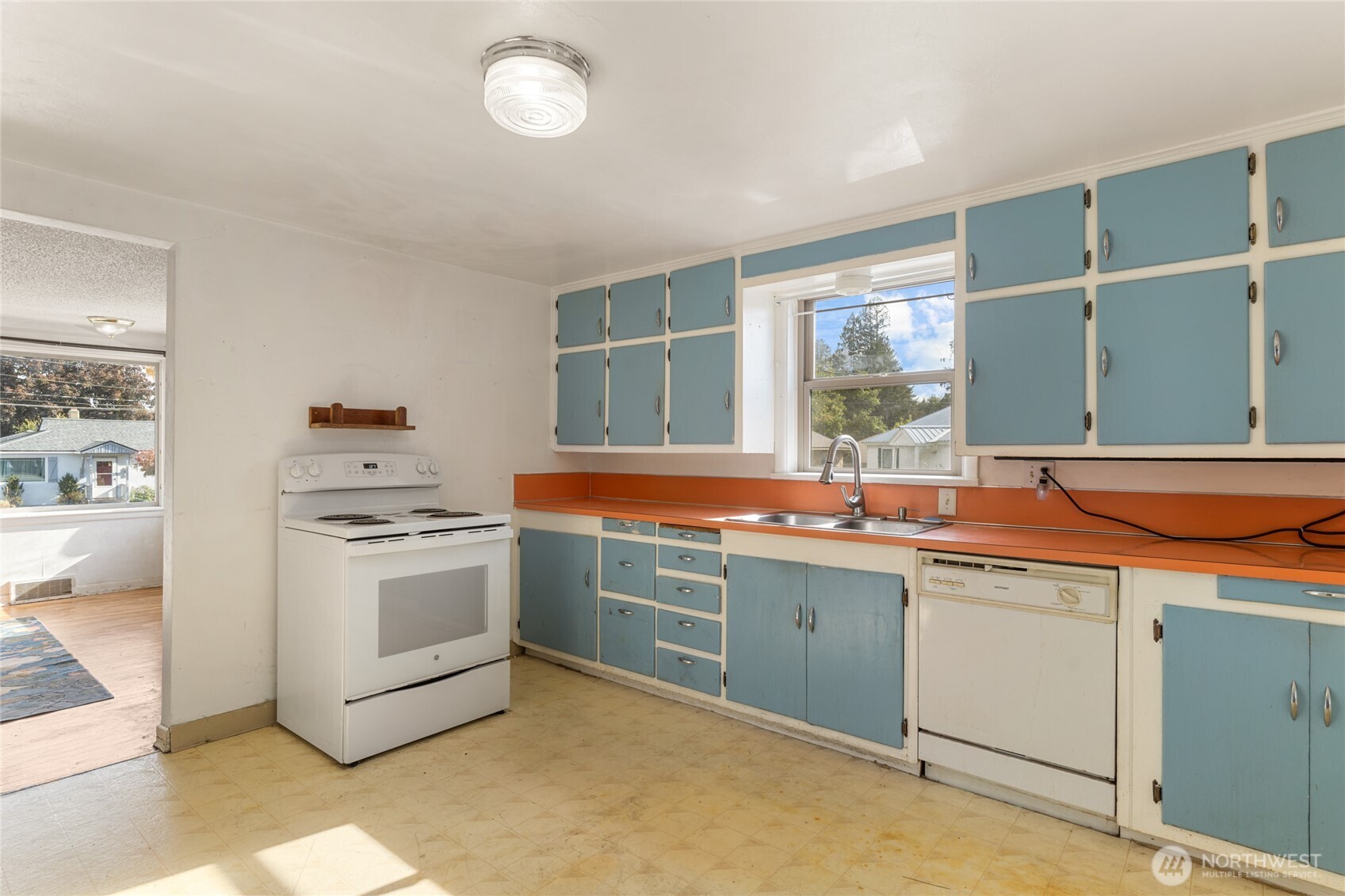 936 Vassar Avenue Property Photo 18
