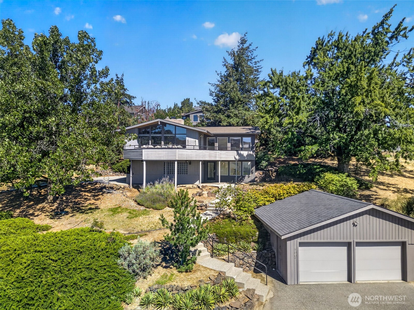 1001 Westmorland Drive Property Photo 1